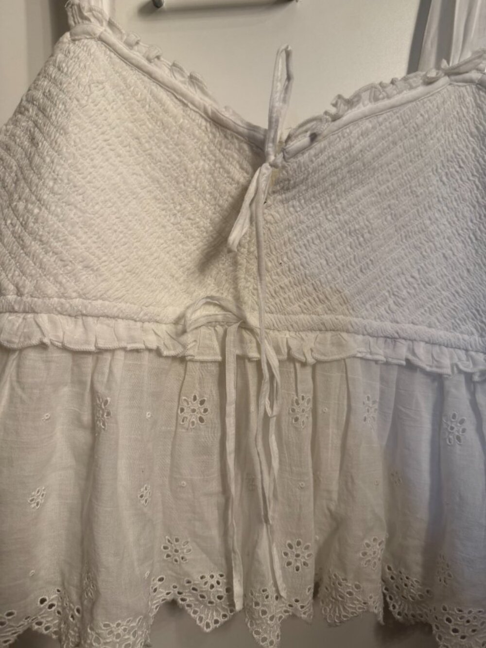 American Eagle White Smocked Eyelet Tie Front Peplum Cami Large - Picture 3 of 9